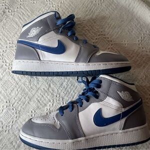 Jordan 1 Mids Blue/Grey